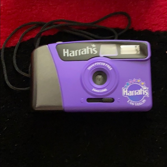 Other - HARRAH'S Las Vegas 35mm Cam 24mm lens with tin box
